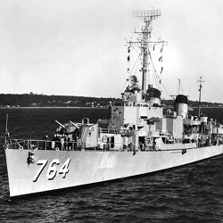 USS Lloyd Thomas - (DD-764)